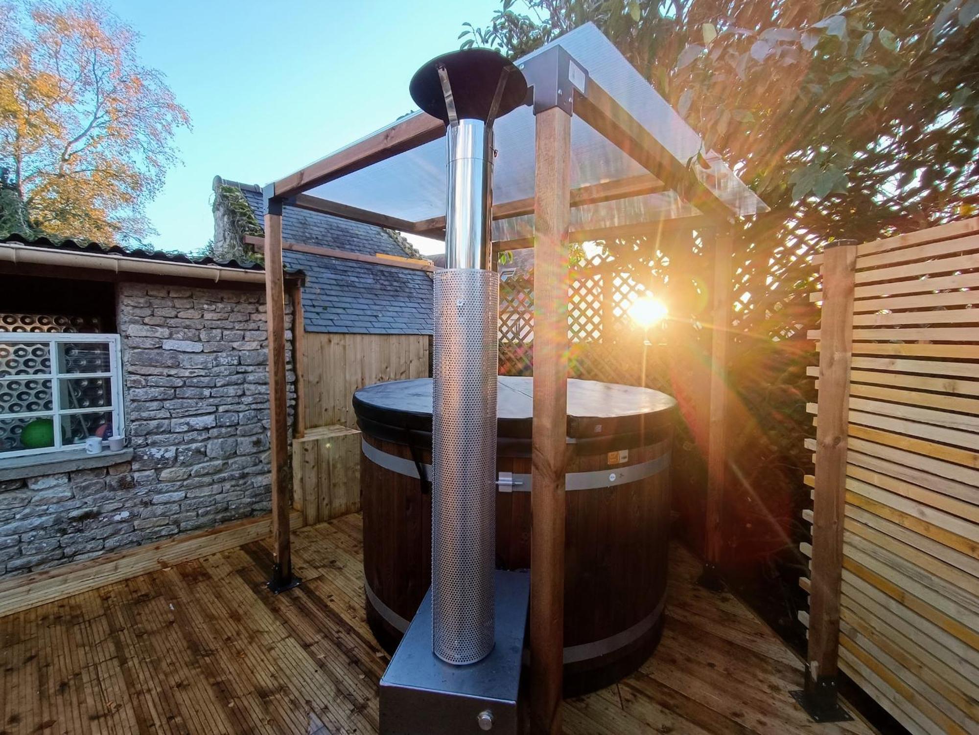 Gite 4 Personnes Avec Piscine Et Bain Nordique Proche Des Plages Du Debarquement Le Manoir  Экстерьер фото