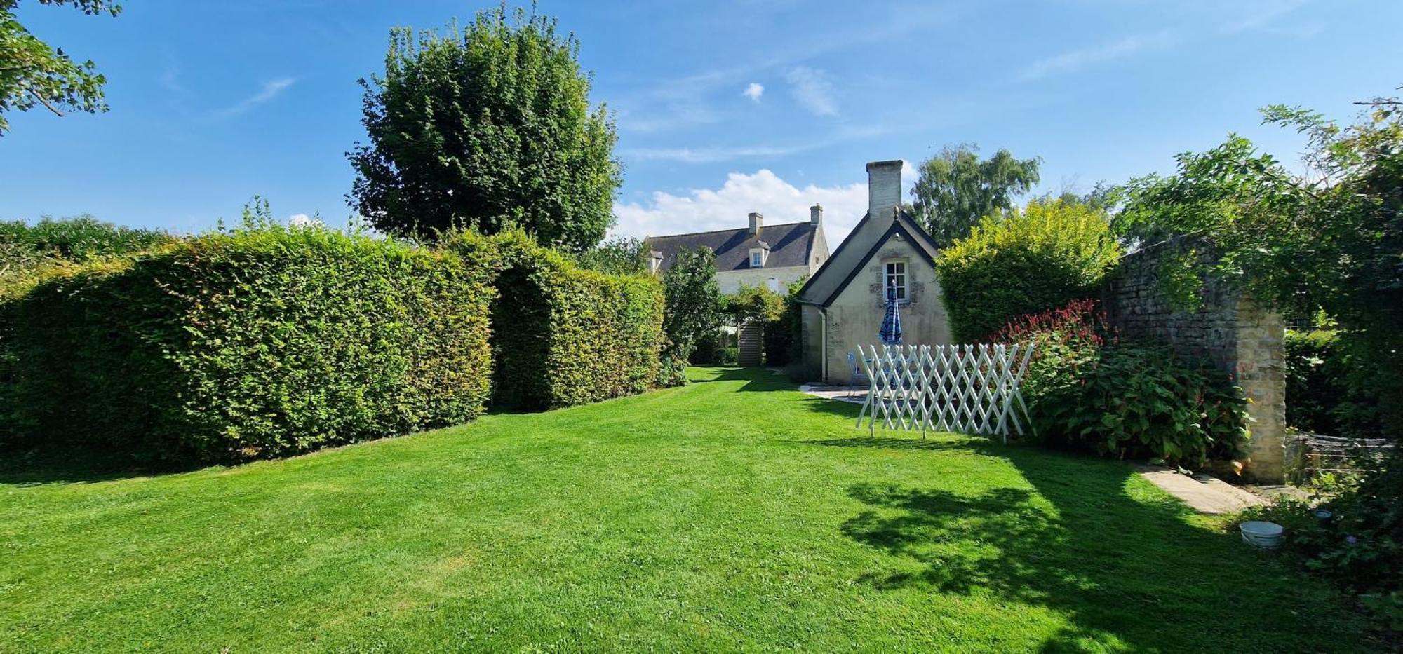 Gite 4 Personnes Avec Piscine Et Bain Nordique Proche Des Plages Du Debarquement Le Manoir  Экстерьер фото