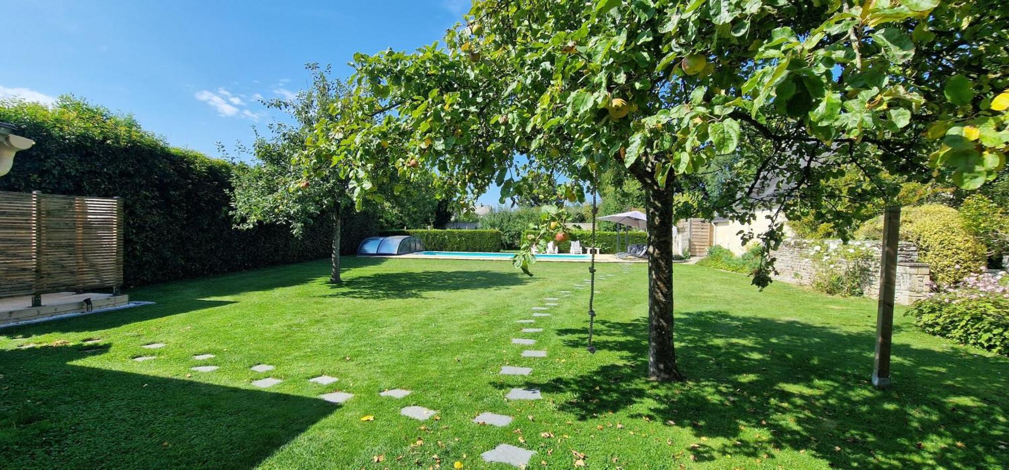 Gite 4 Personnes Avec Piscine Et Bain Nordique Proche Des Plages Du Debarquement Le Manoir  Экстерьер фото