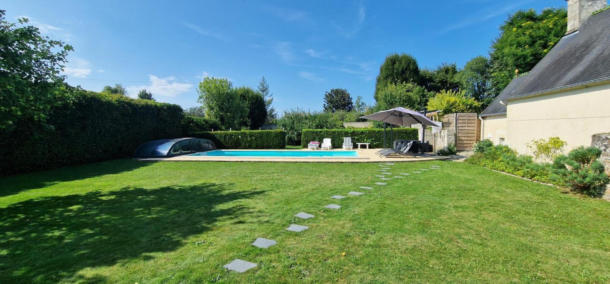 Gite 4 Personnes Avec Piscine Et Bain Nordique Proche Des Plages Du Debarquement Le Manoir  Экстерьер фото
