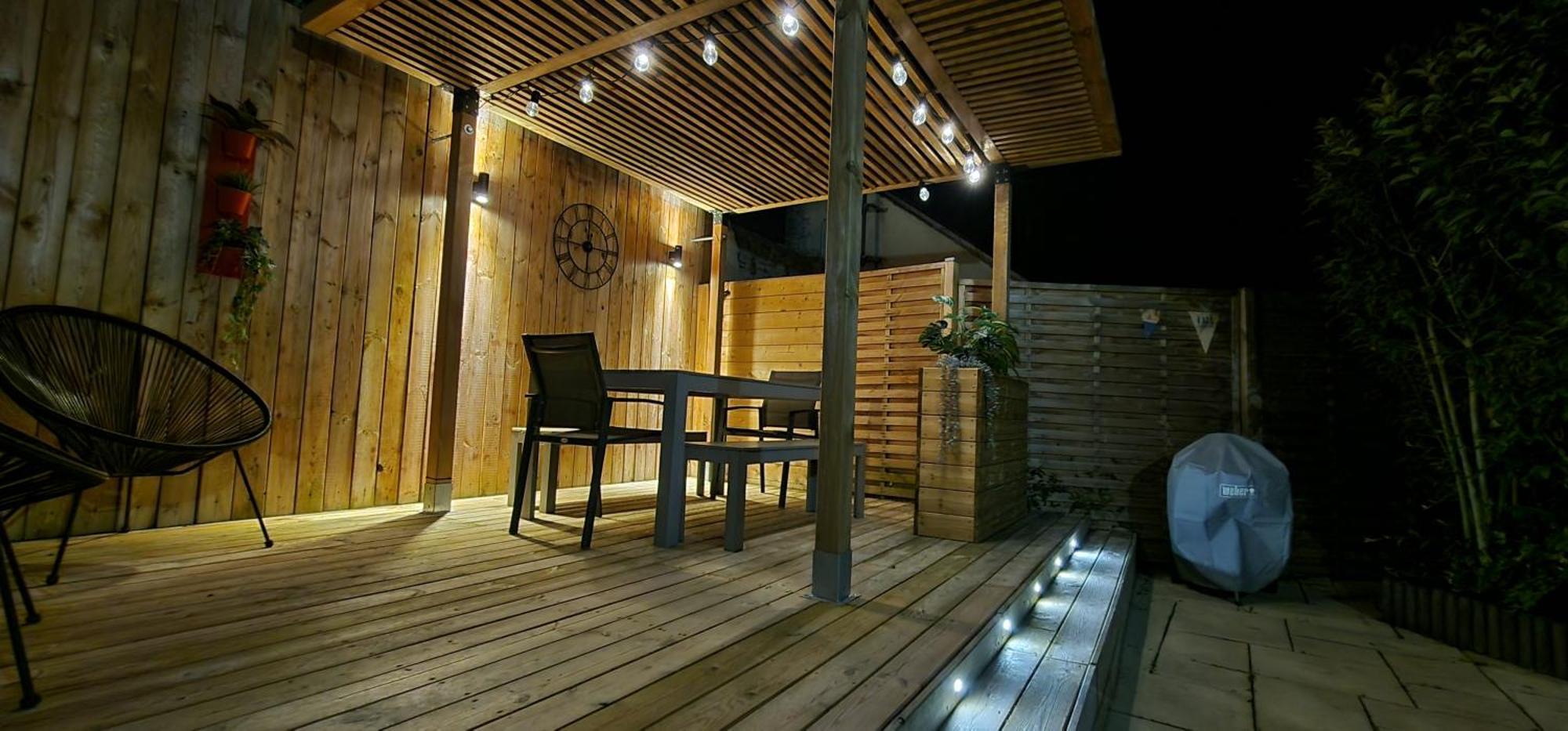 Gite 4 Personnes Avec Piscine Et Bain Nordique Proche Des Plages Du Debarquement Le Manoir  Экстерьер фото